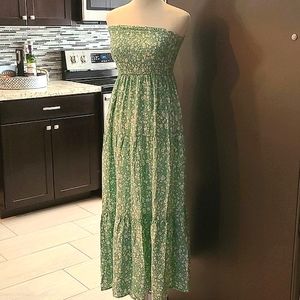 Zessica Pale Green Maxi Dress With White Floral Size Small
